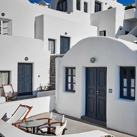 Finikia Memories 2* Oia (Santorini)